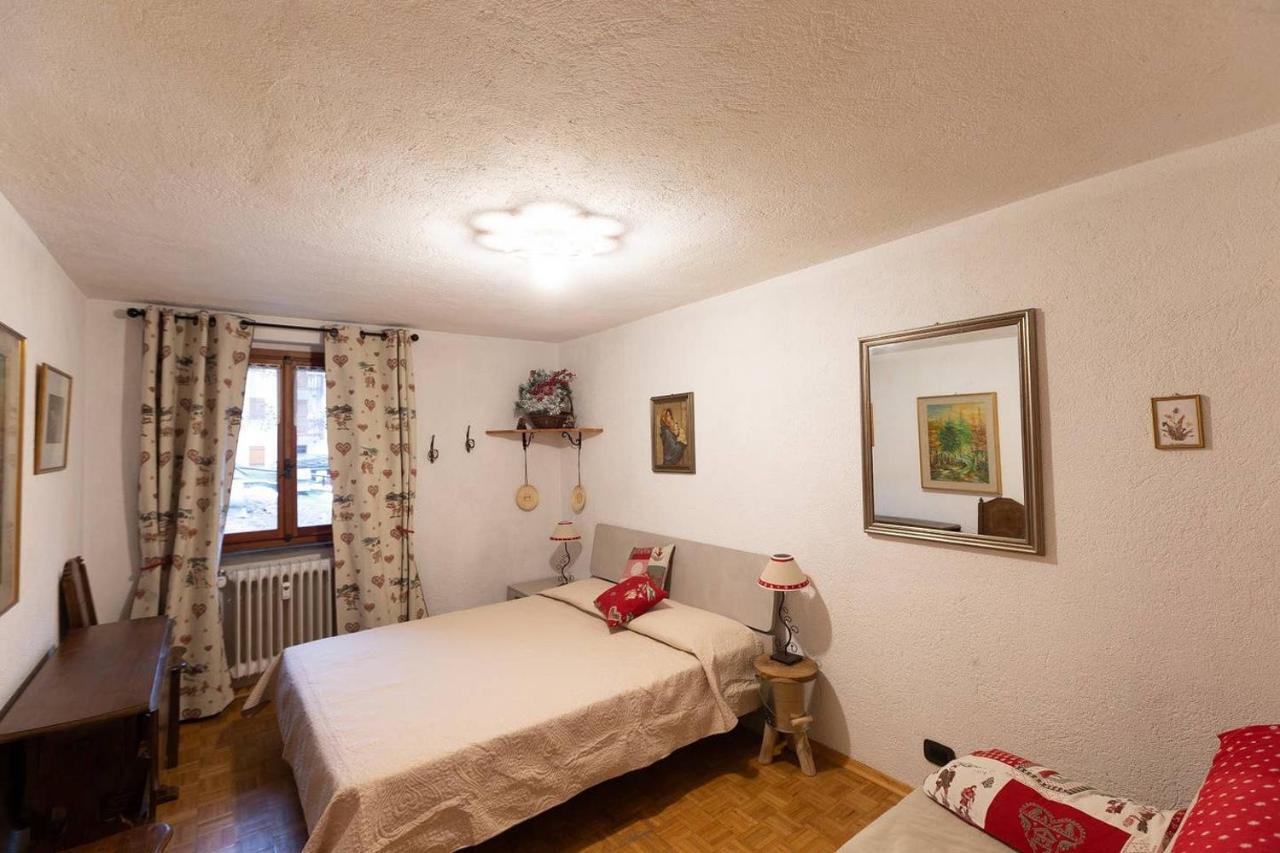 Joivy Flat For 6, In The Historic Town Pre-Saint-Didier Apartment Exterior photo